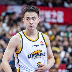 开云体育-赵继伟否认离开辽篮，两年失去3队友，仅1人坚守，张镇麟送暖心话