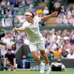 开云下载-“紫薇”横扫桑德格伦 梅德韦德夫仅丢七局轻松过关